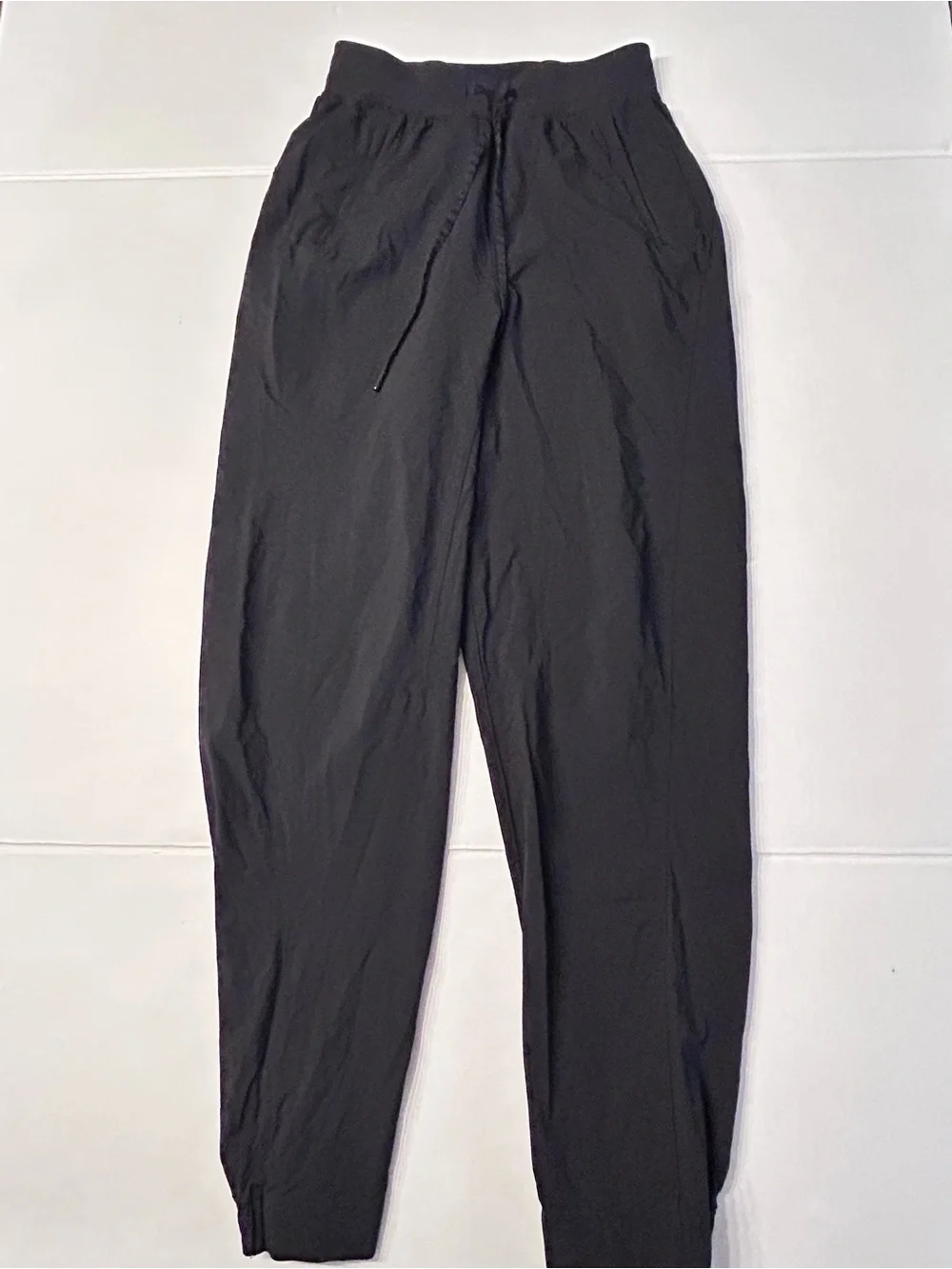 Women’s Lululemon License to Train High-Rise Pant Joggers Black Size 4